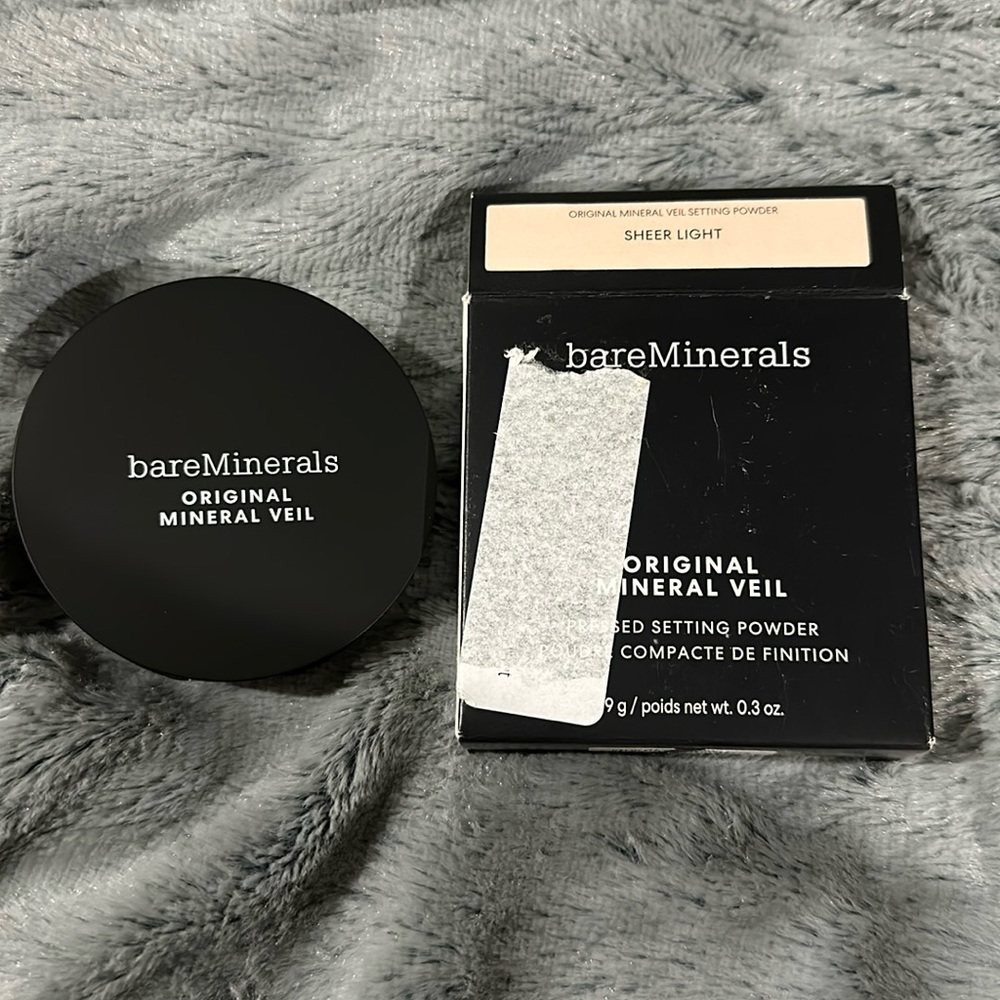 NIB - Bare Minerals Original Mineral Veil Pressed Setting Powder-sheer light